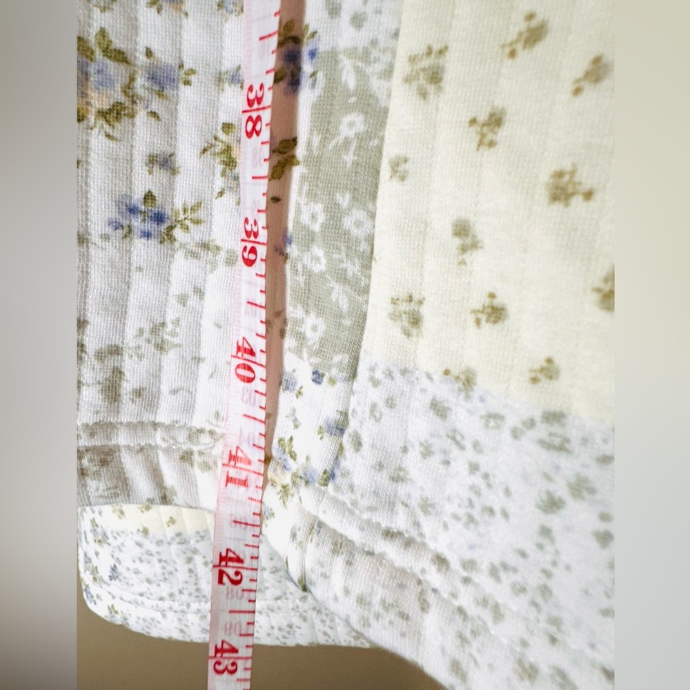 Floral Patchwork Pants - Picture 7 of 7